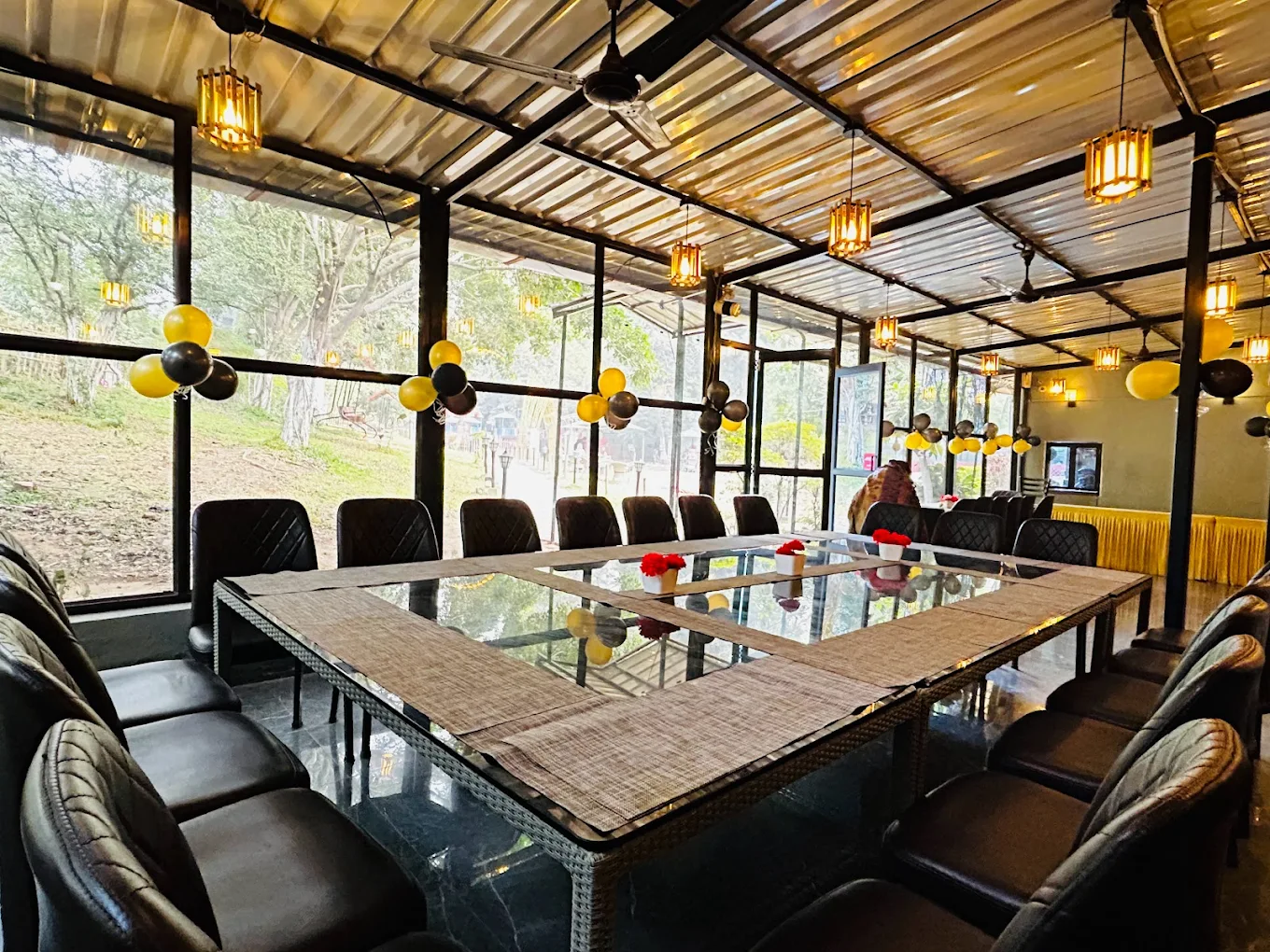 Pine Villa Cafe